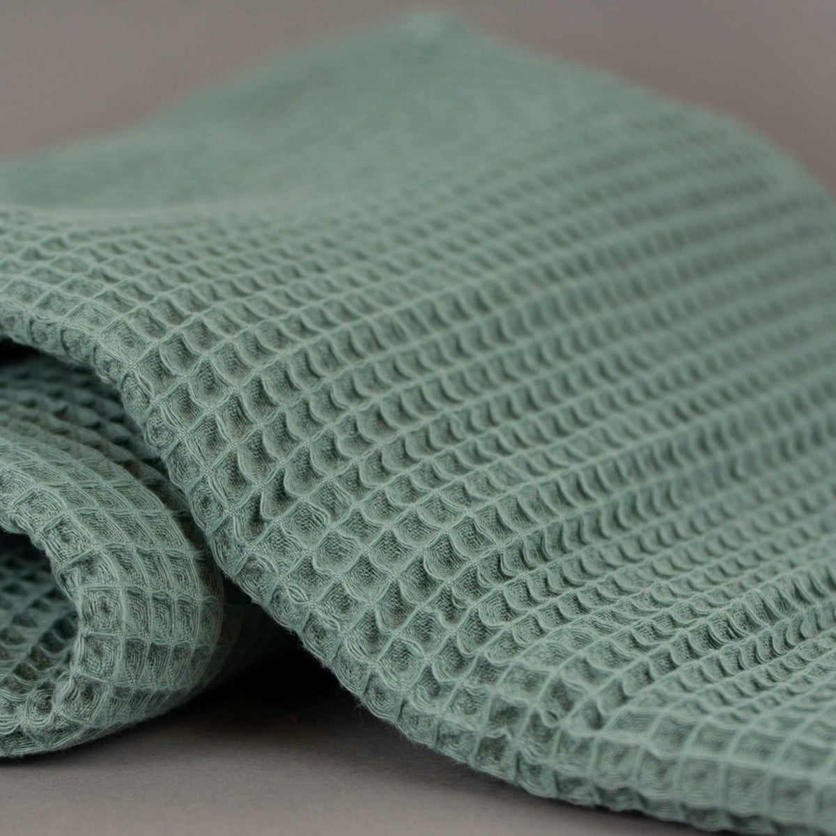 Waffle fabric towel for body